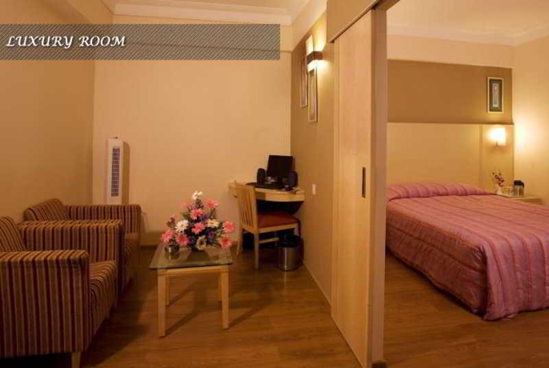 Hotel Pai Vista Mysore Bagian luar foto