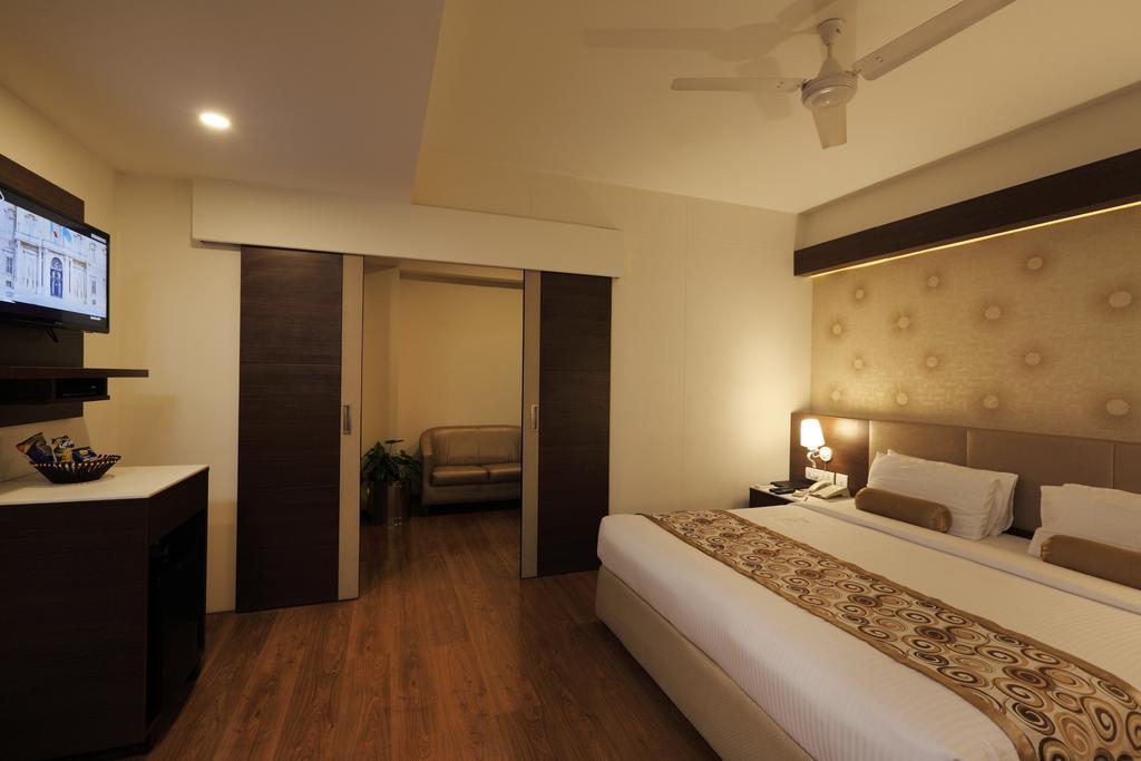 Hotel Pai Vista Mysore Bagian luar foto