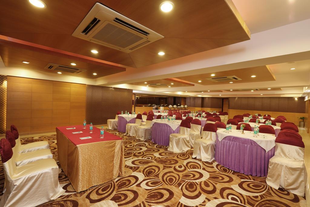 Hotel Pai Vista Mysore Bagian luar foto