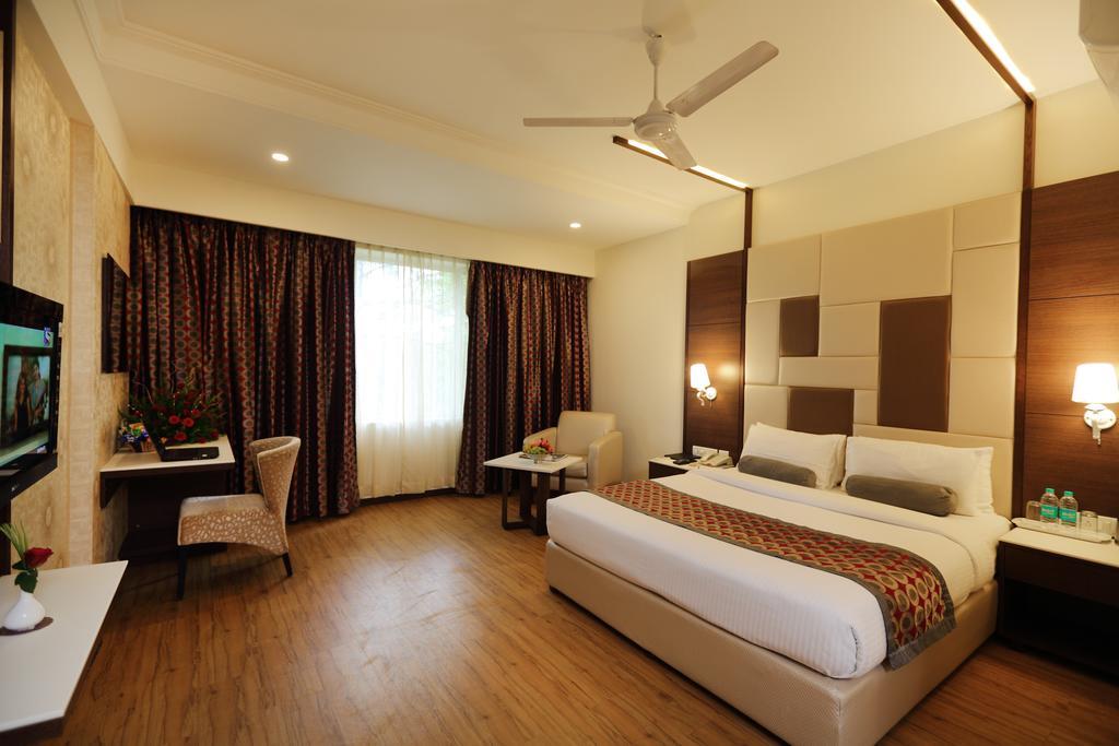 Hotel Pai Vista Mysore Bagian luar foto