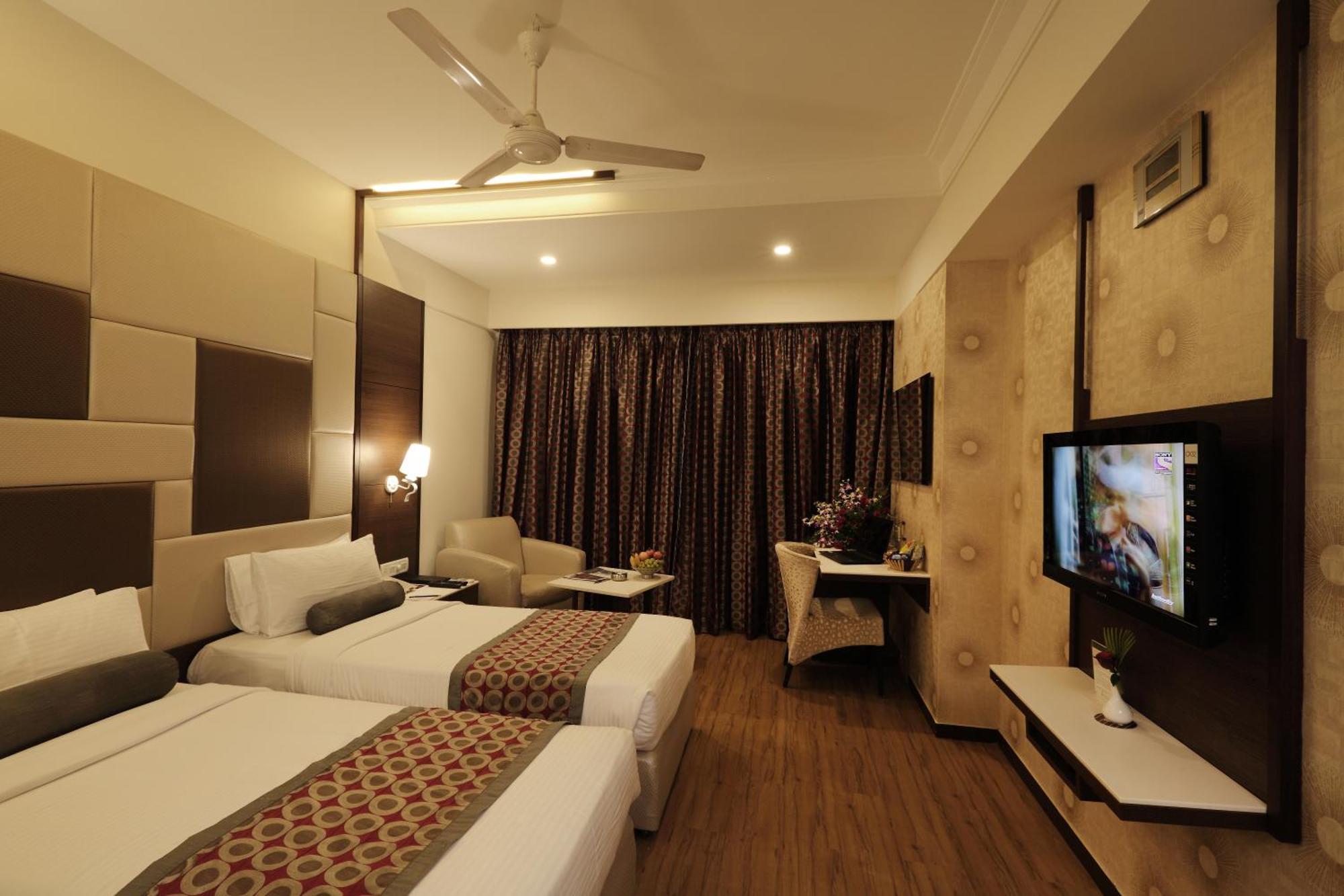 Hotel Pai Vista Mysore Bagian luar foto
