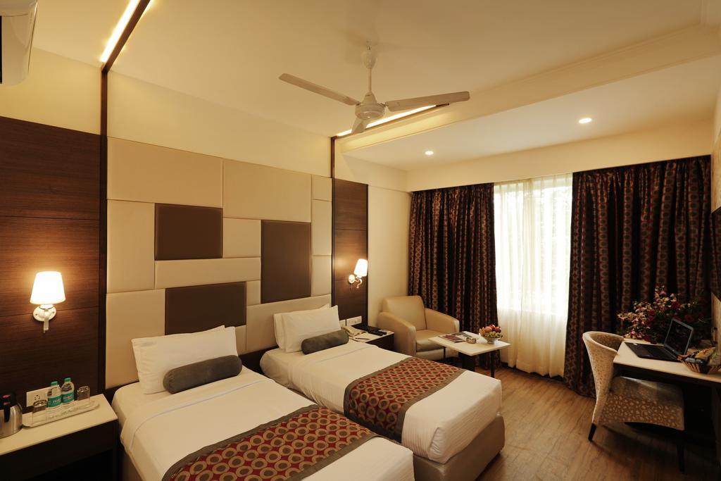 Hotel Pai Vista Mysore Bagian luar foto
